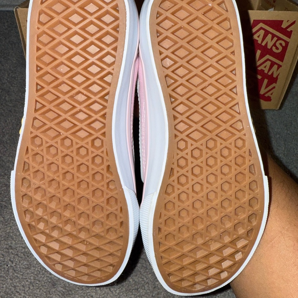 Vans Kids Light Pink Sneakers with Floral Accents - Picture 3 of 7